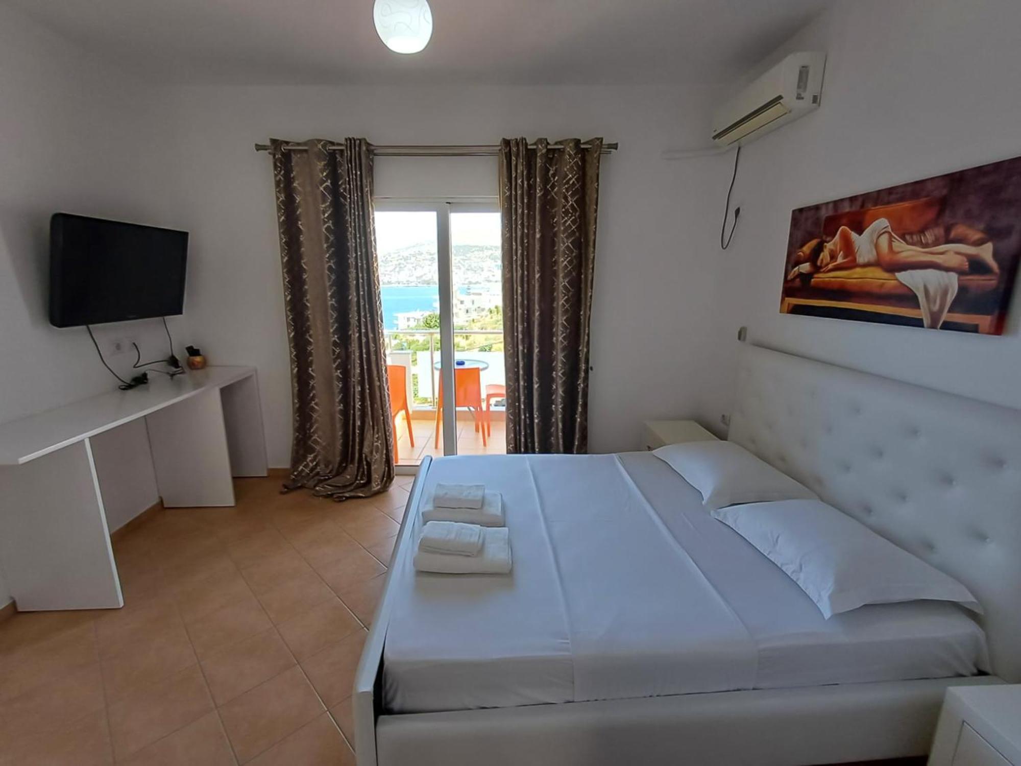Hotel Sherifi Sarandë Eksteriør billede