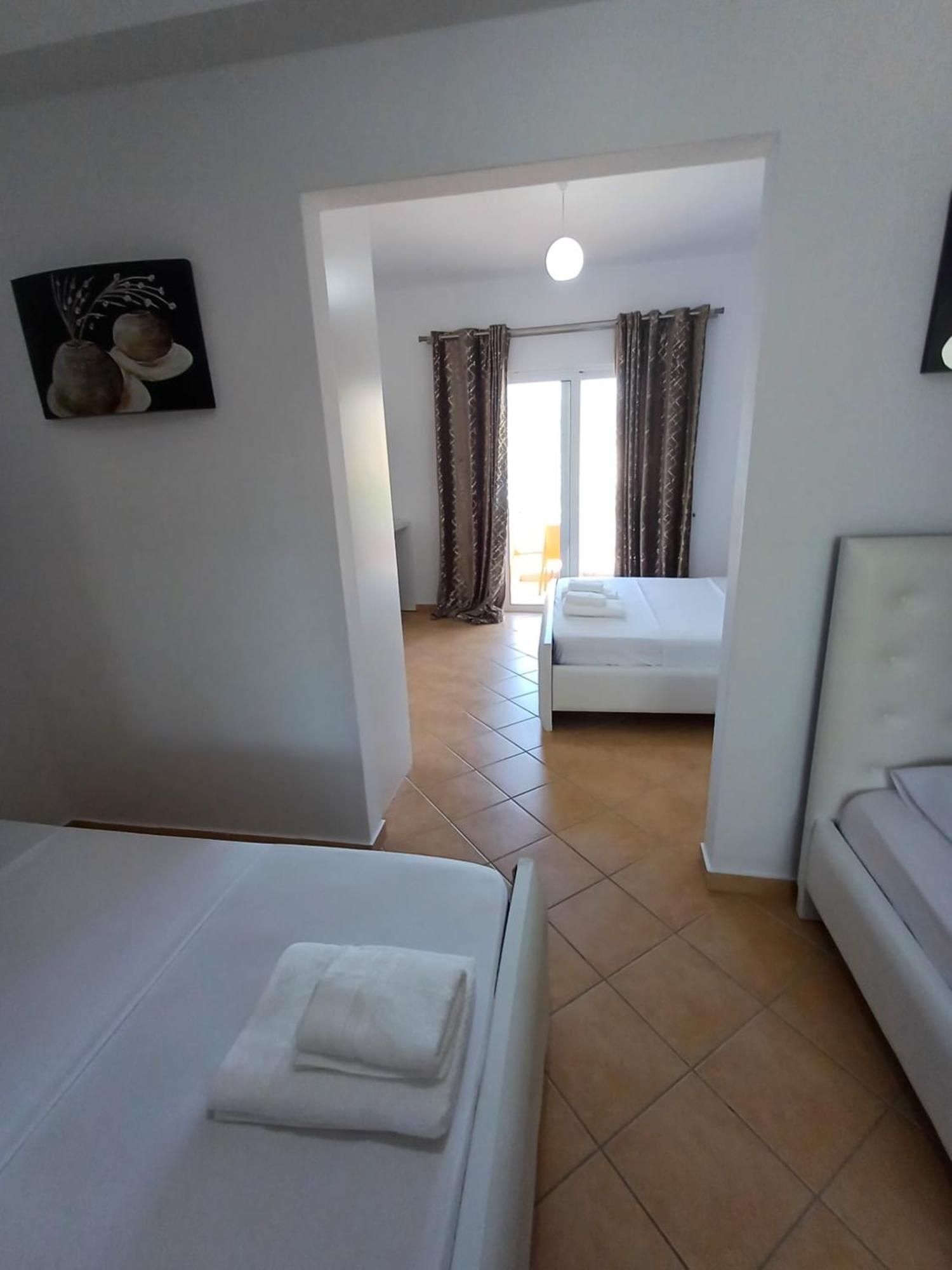 Hotel Sherifi Sarandë Eksteriør billede