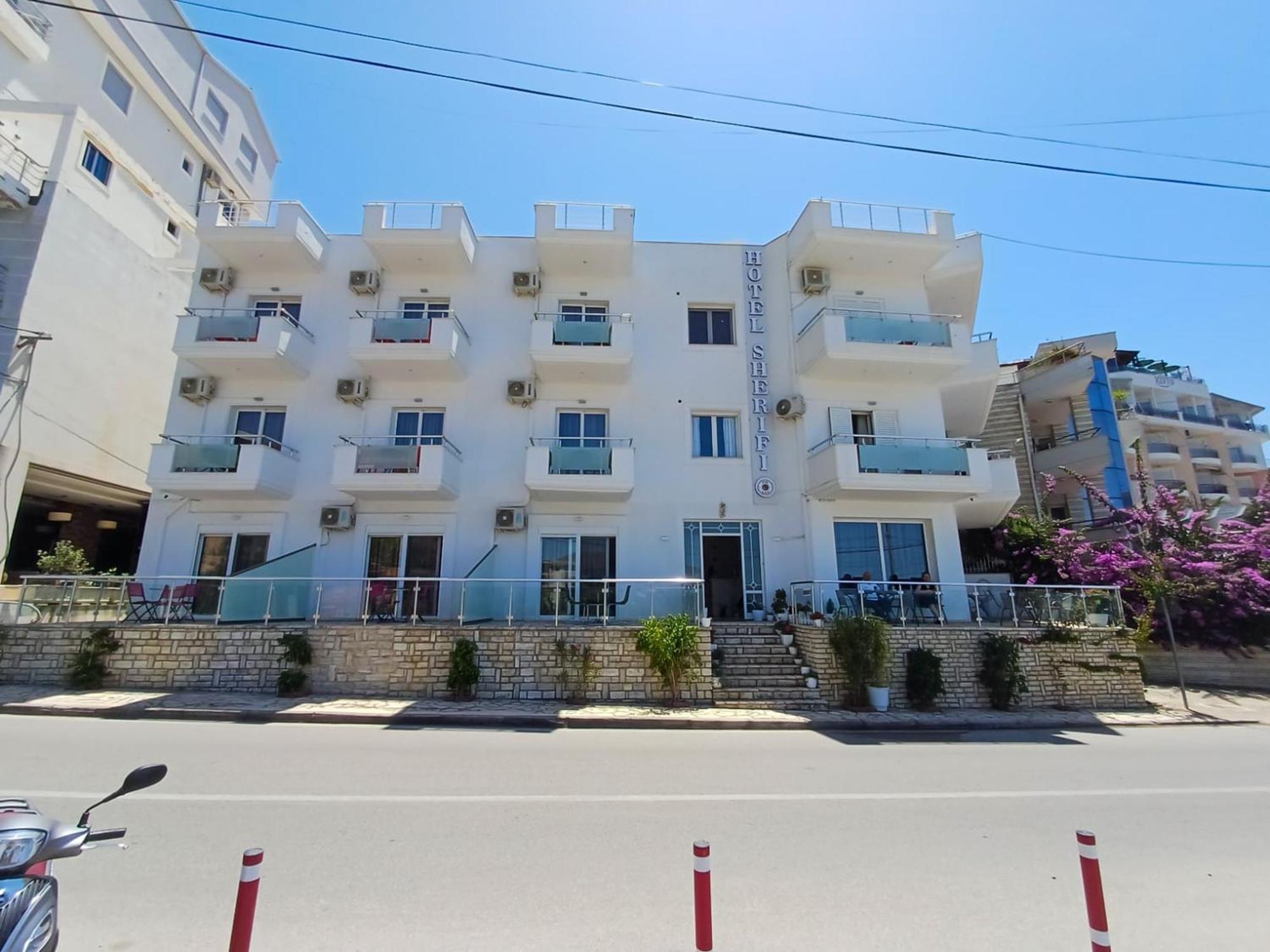 Hotel Sherifi Sarandë Eksteriør billede