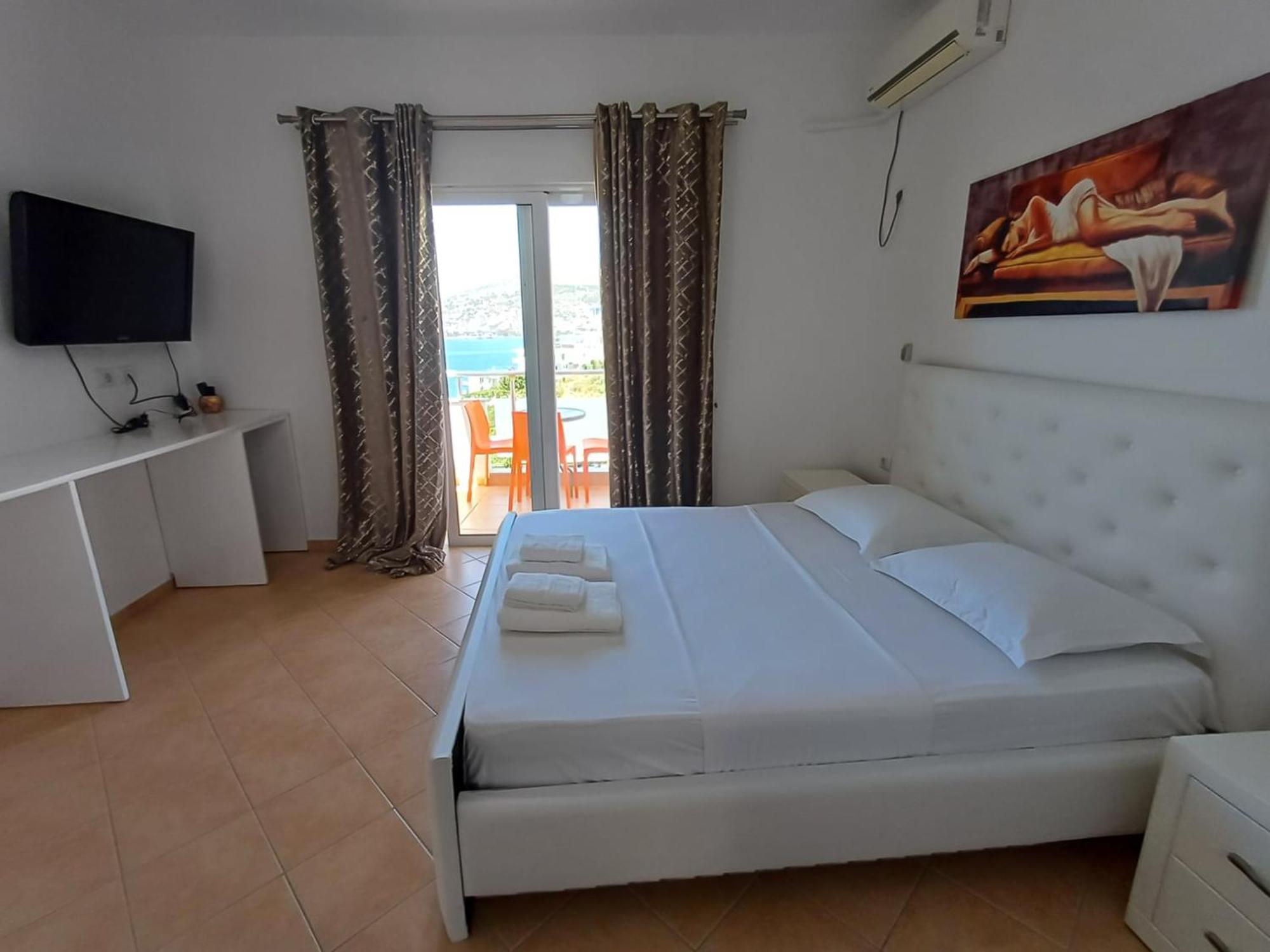 Hotel Sherifi Sarandë Eksteriør billede