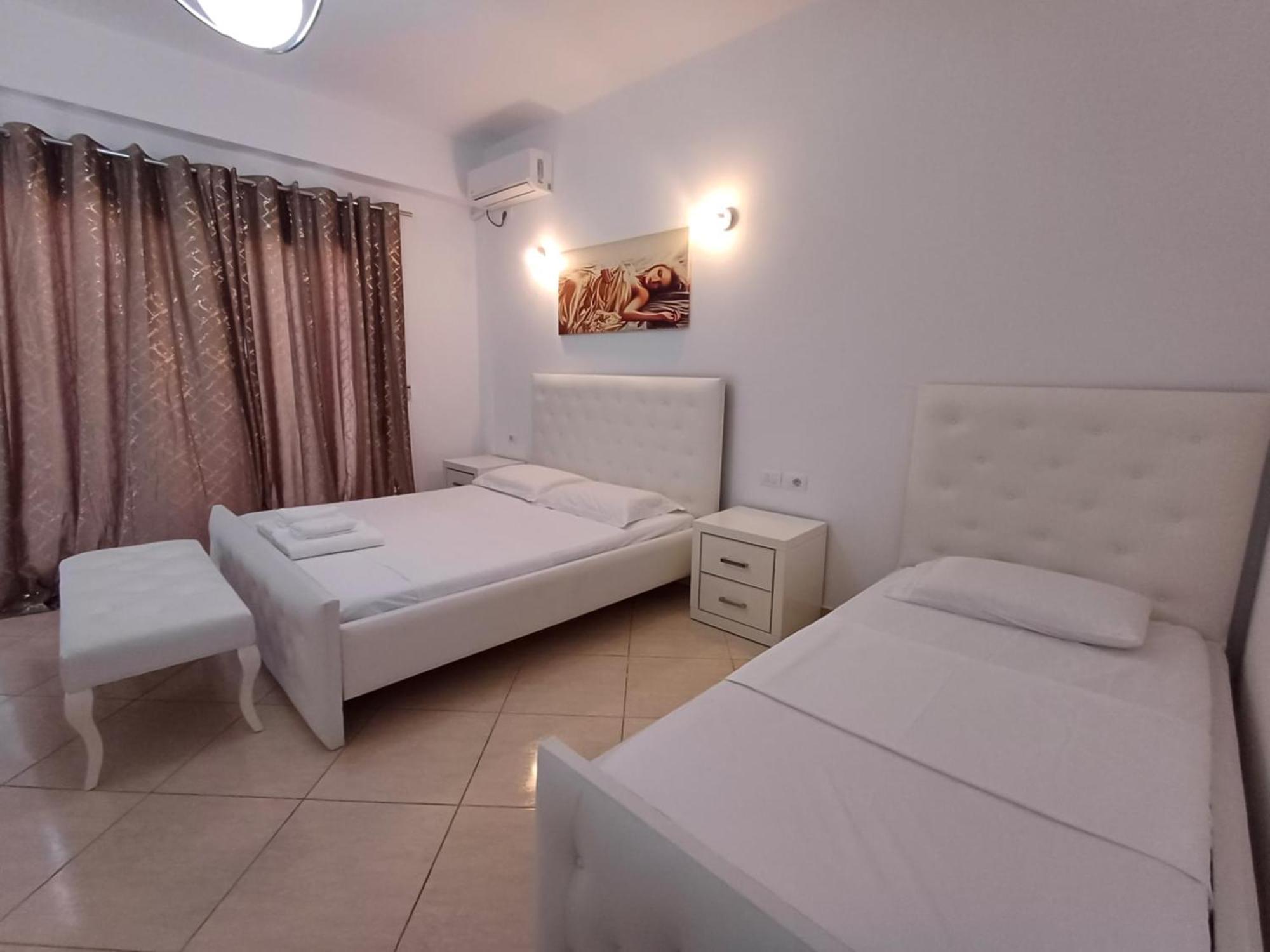 Hotel Sherifi Sarandë Eksteriør billede