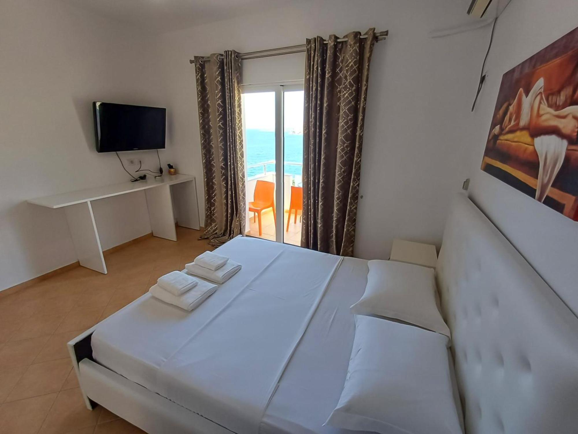 Hotel Sherifi Sarandë Eksteriør billede