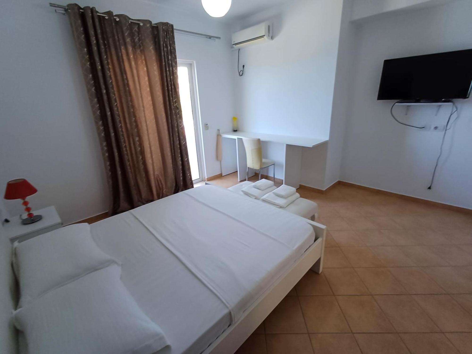 Hotel Sherifi Sarandë Eksteriør billede