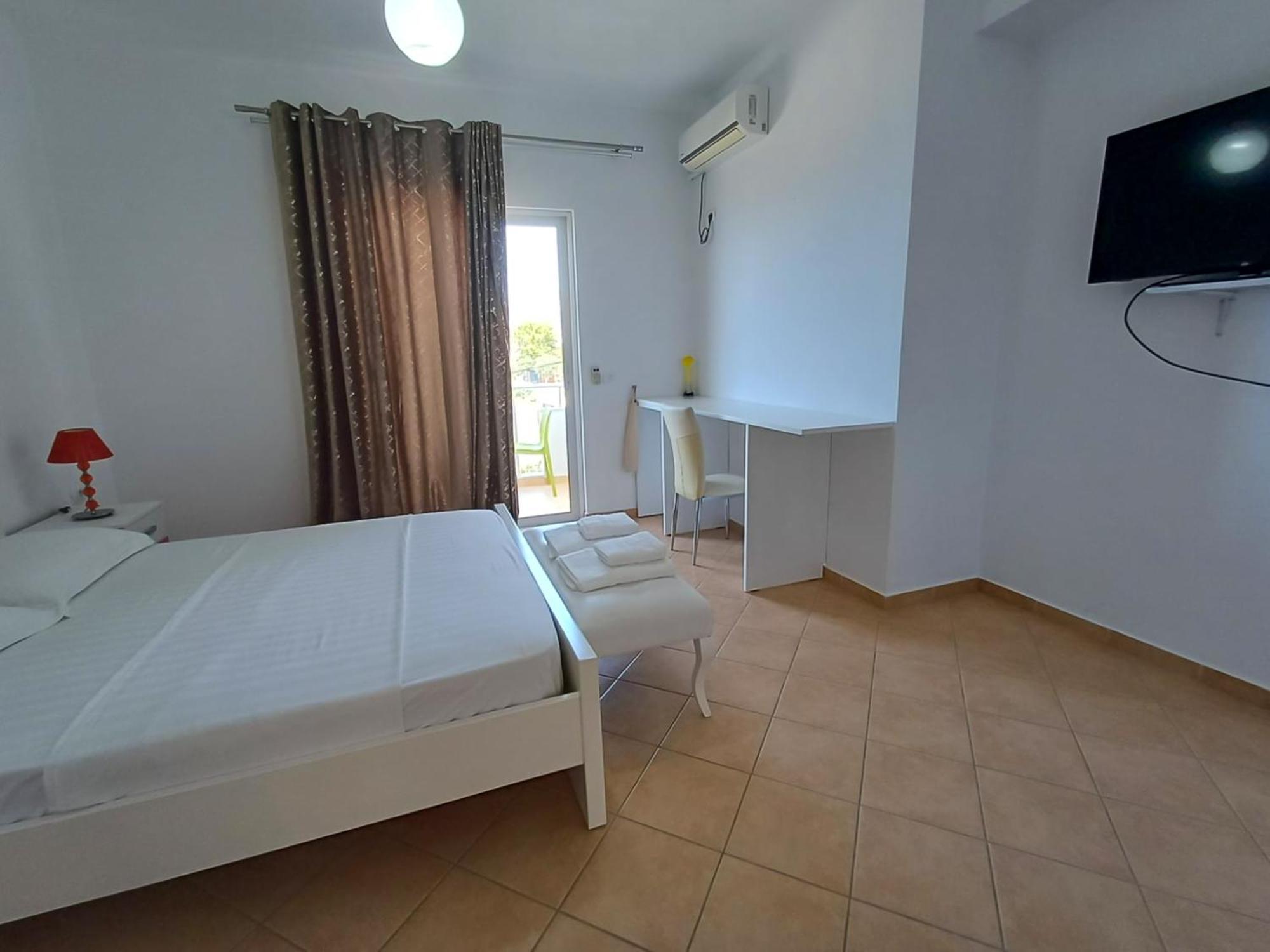 Hotel Sherifi Sarandë Eksteriør billede