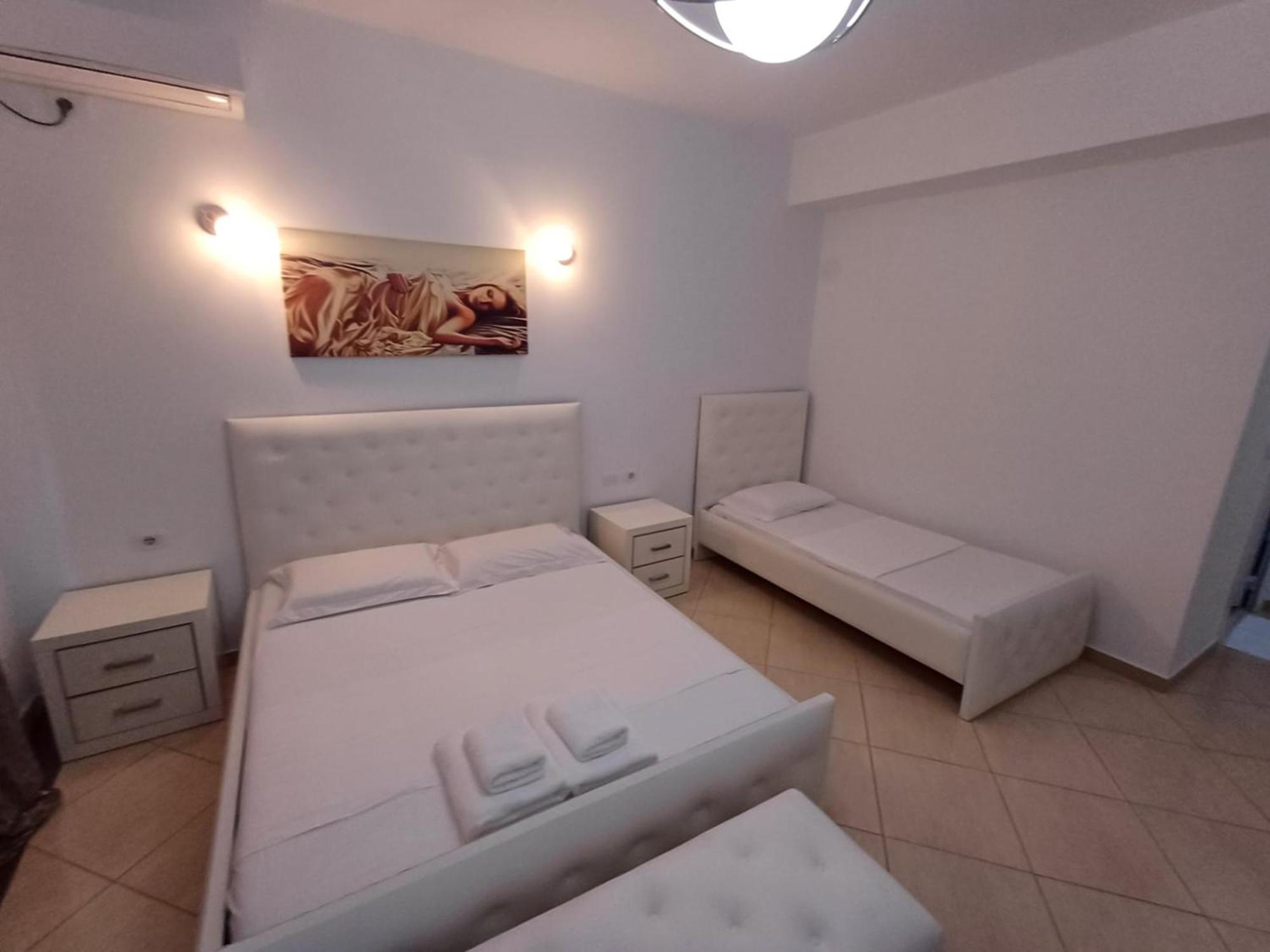 Hotel Sherifi Sarandë Eksteriør billede